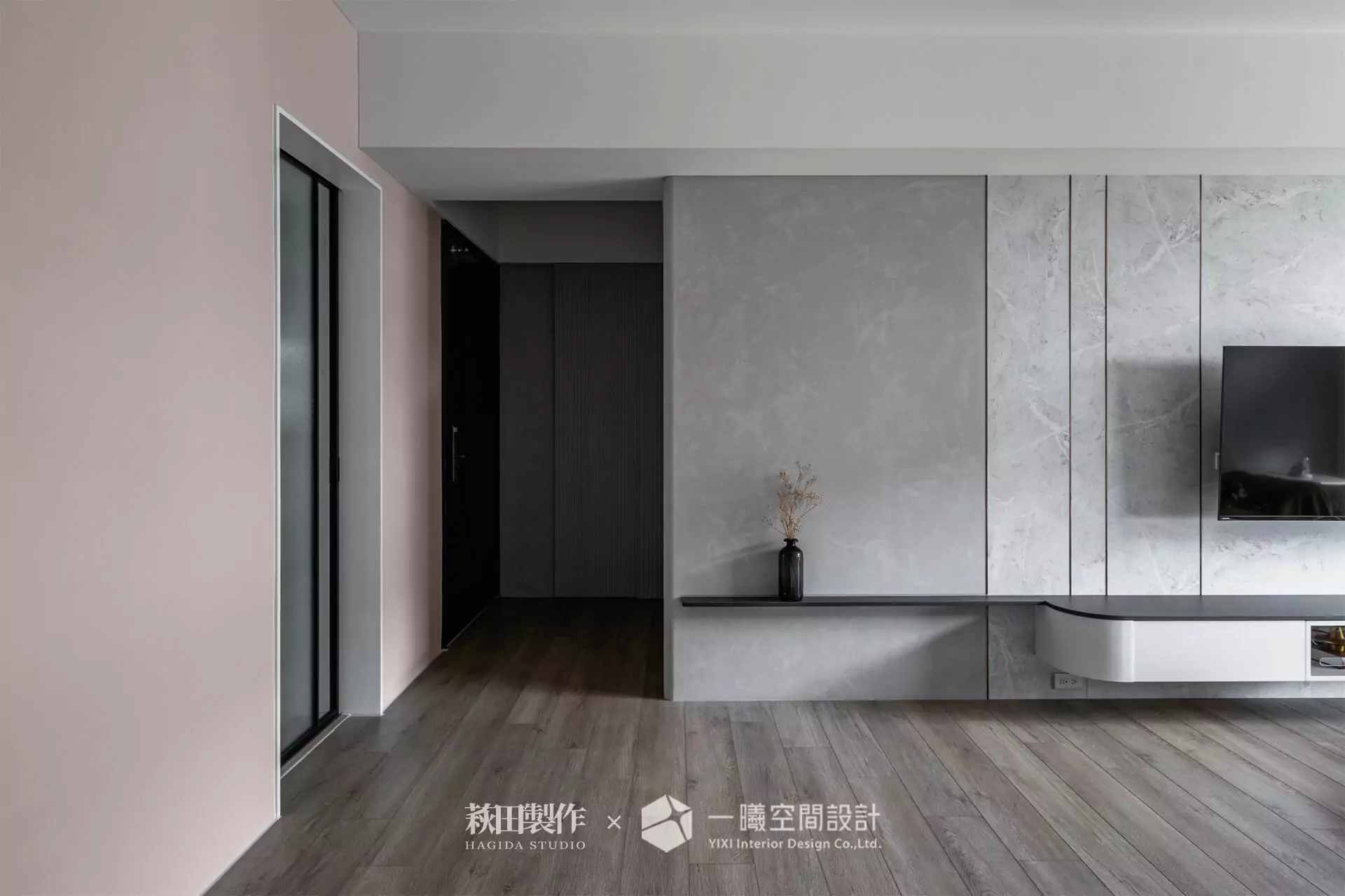 岩之花。Flower in Stone