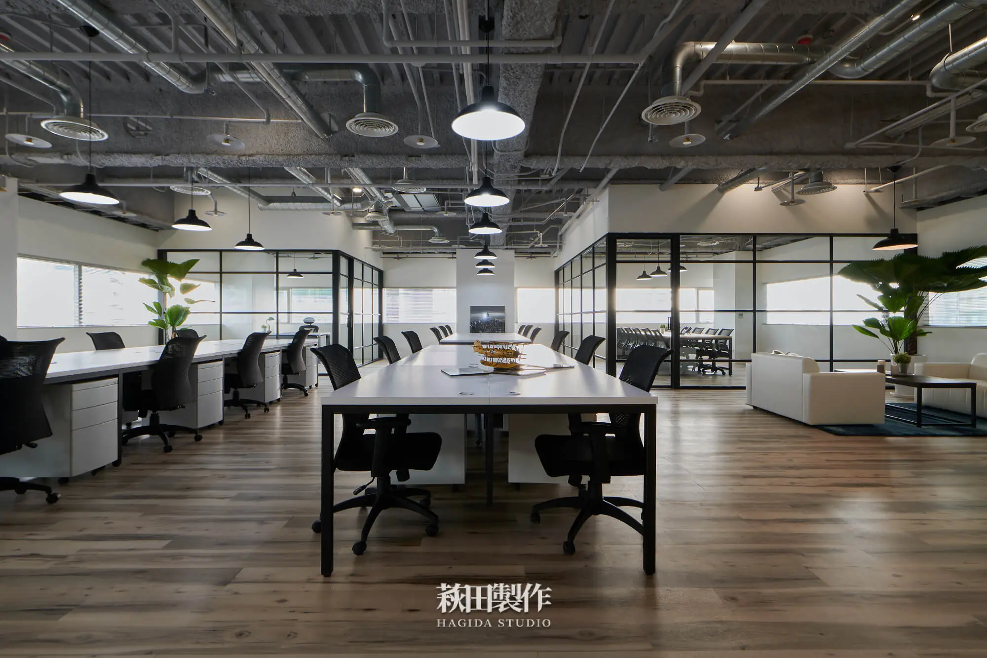 米凌辦公室。JENDES